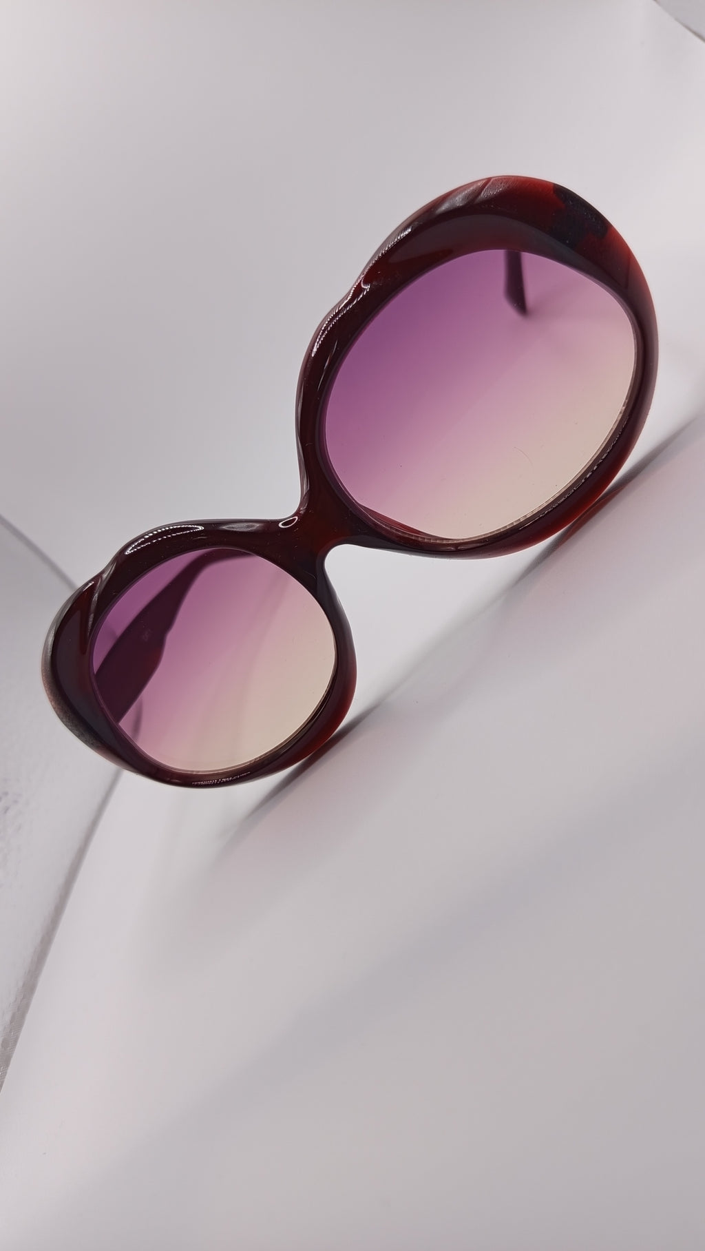 ✨ Lunettes Oversize Rondes Rétro « 5686 » – Édition Bordeaux Burgundy & Verres Mauve Sunset ✨