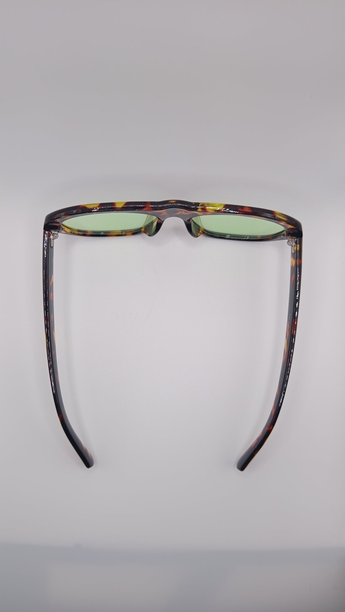 ✨ Lunettes Pilote Rétro « ZN5005 » – Havana Écaille & Verres Vert Vintage ✨