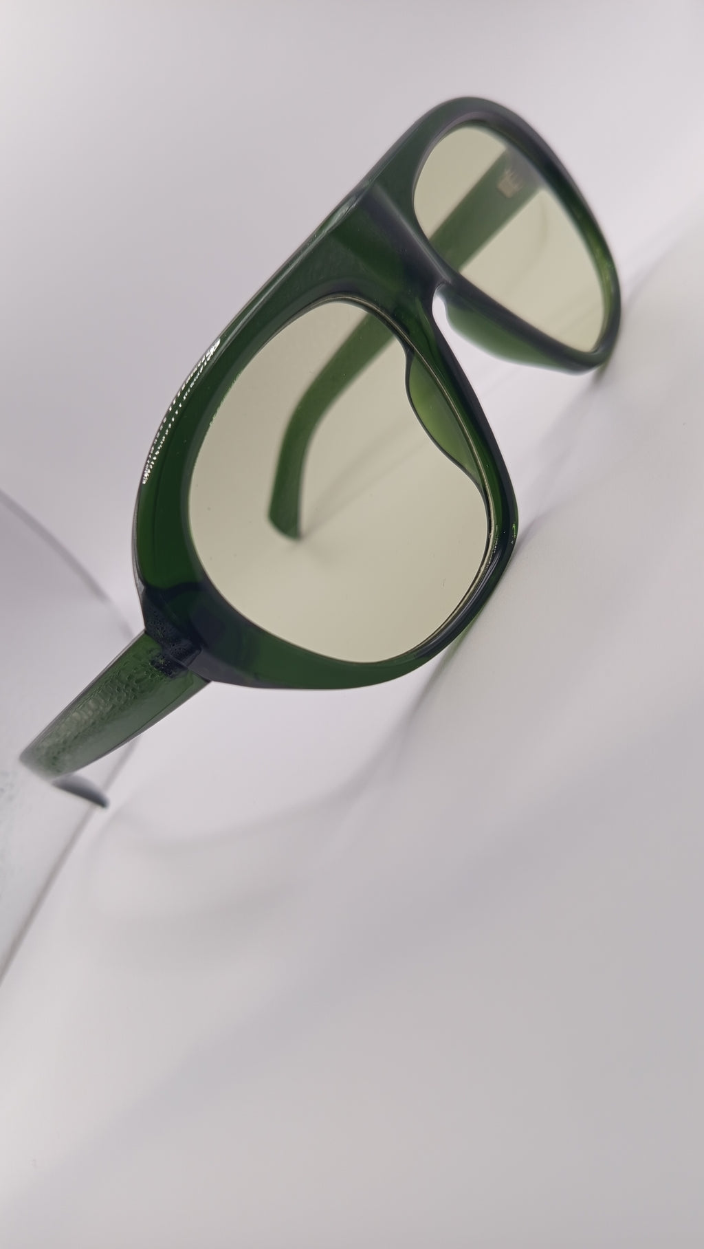 ✨ Lunettes Pilote Rétro « ZN5005 » – Édition Vert Forêt Translucide & Bicolore ✨