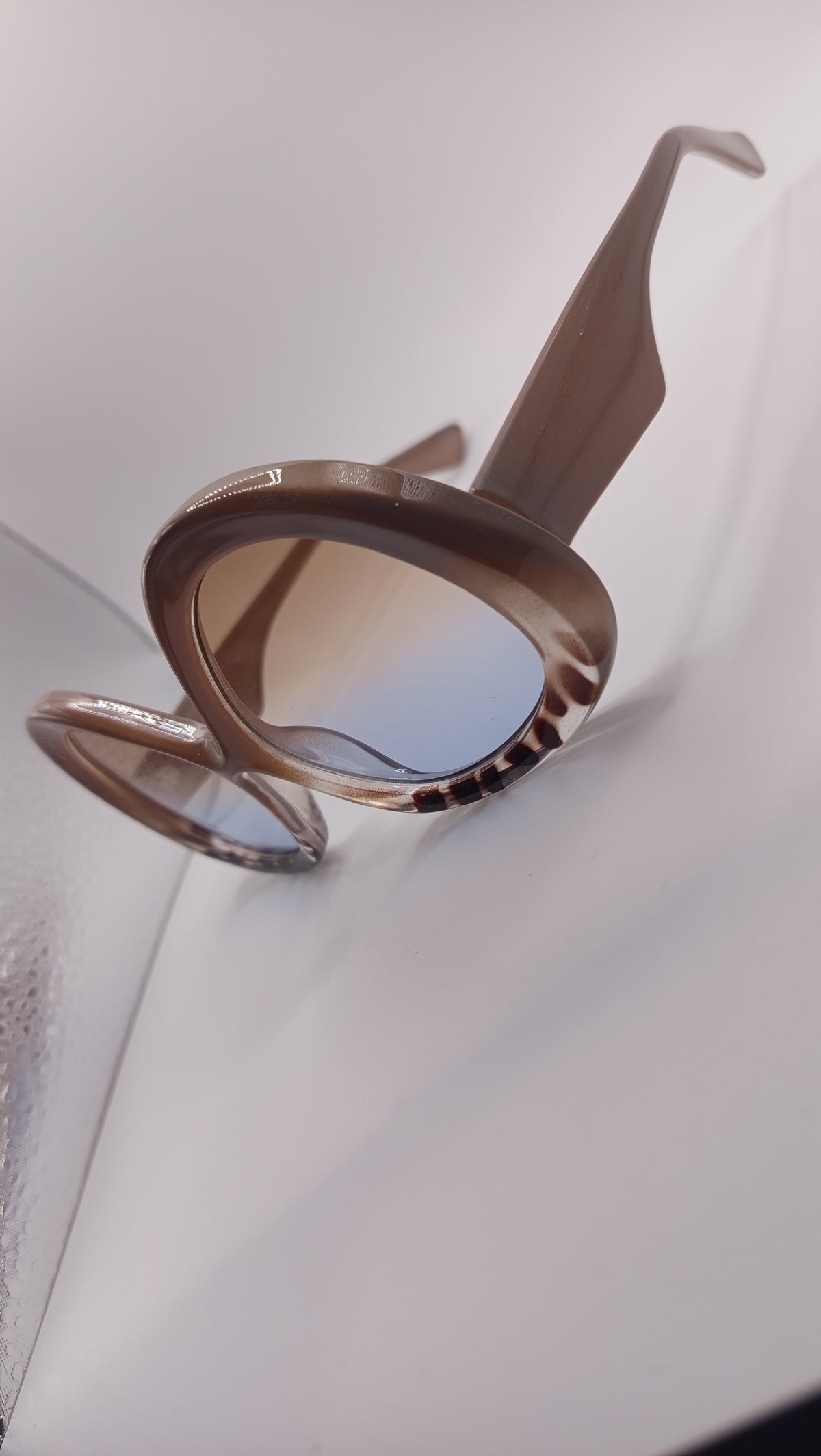 ✨ Lunettes Oversize Rétro « 5694 » – Duo Nude & Écaille Papillon ✨