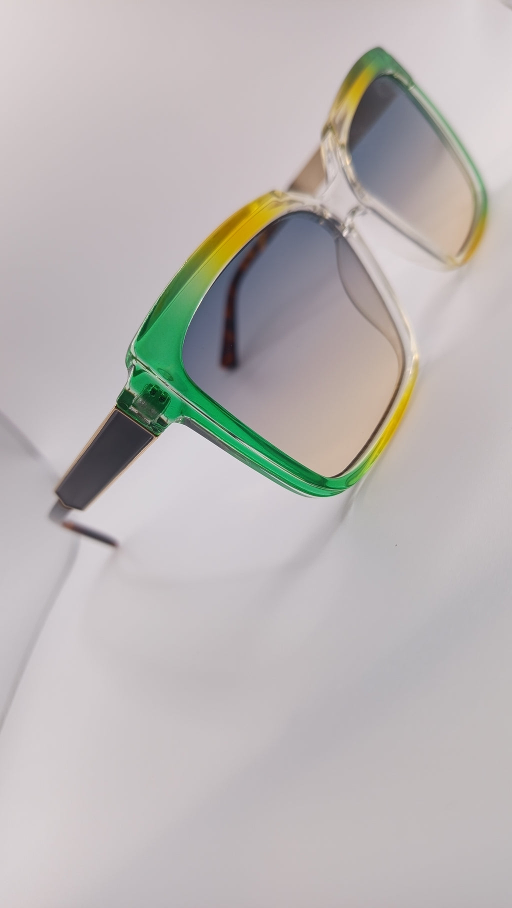 ✨ Lunettes Géométriques Oversize « M6184 » – Cocktail Dégradé Émeraude, Citron & Écaille ✨
