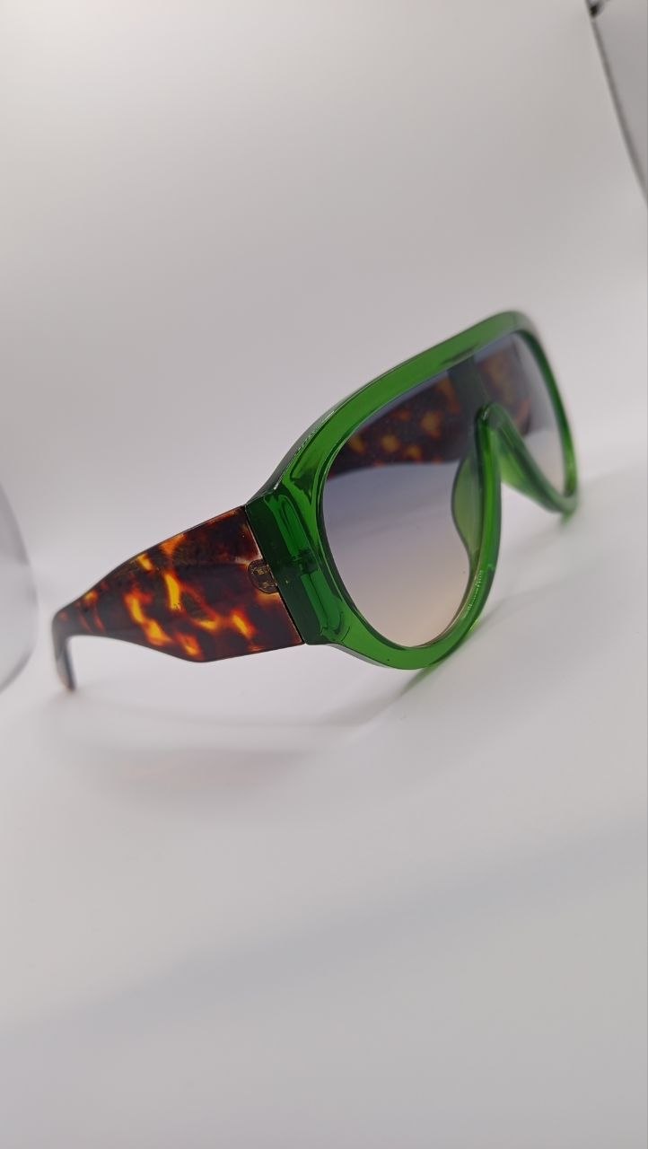 ✨ Lunettes Masque Oversize « 89181-1 » – Vert Émeraude Translucide & Branches Écaille ✨